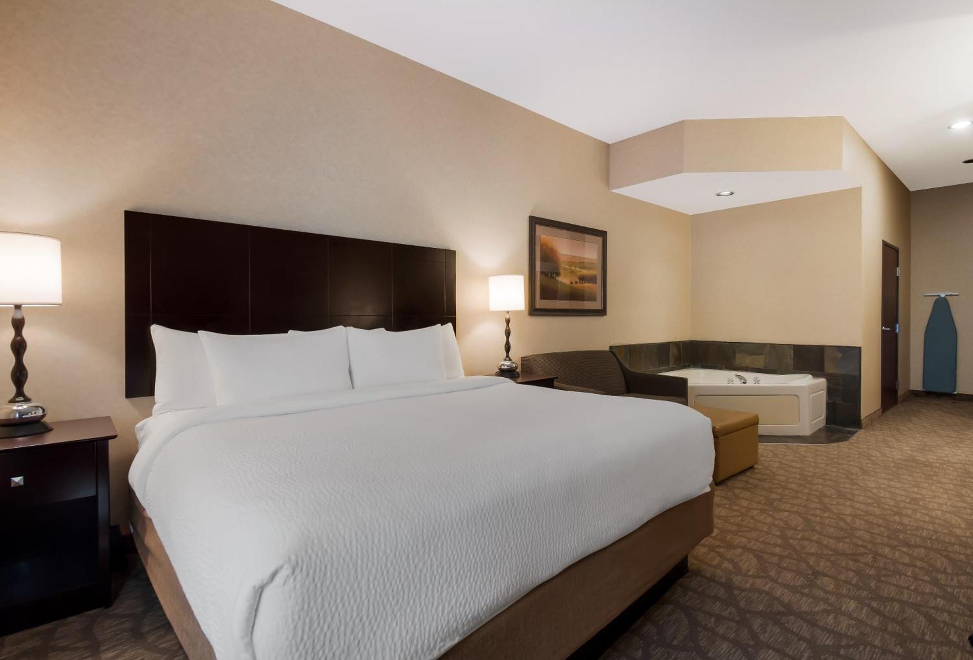 Best Western University Inn And Suites Forest Grove Exterior photo