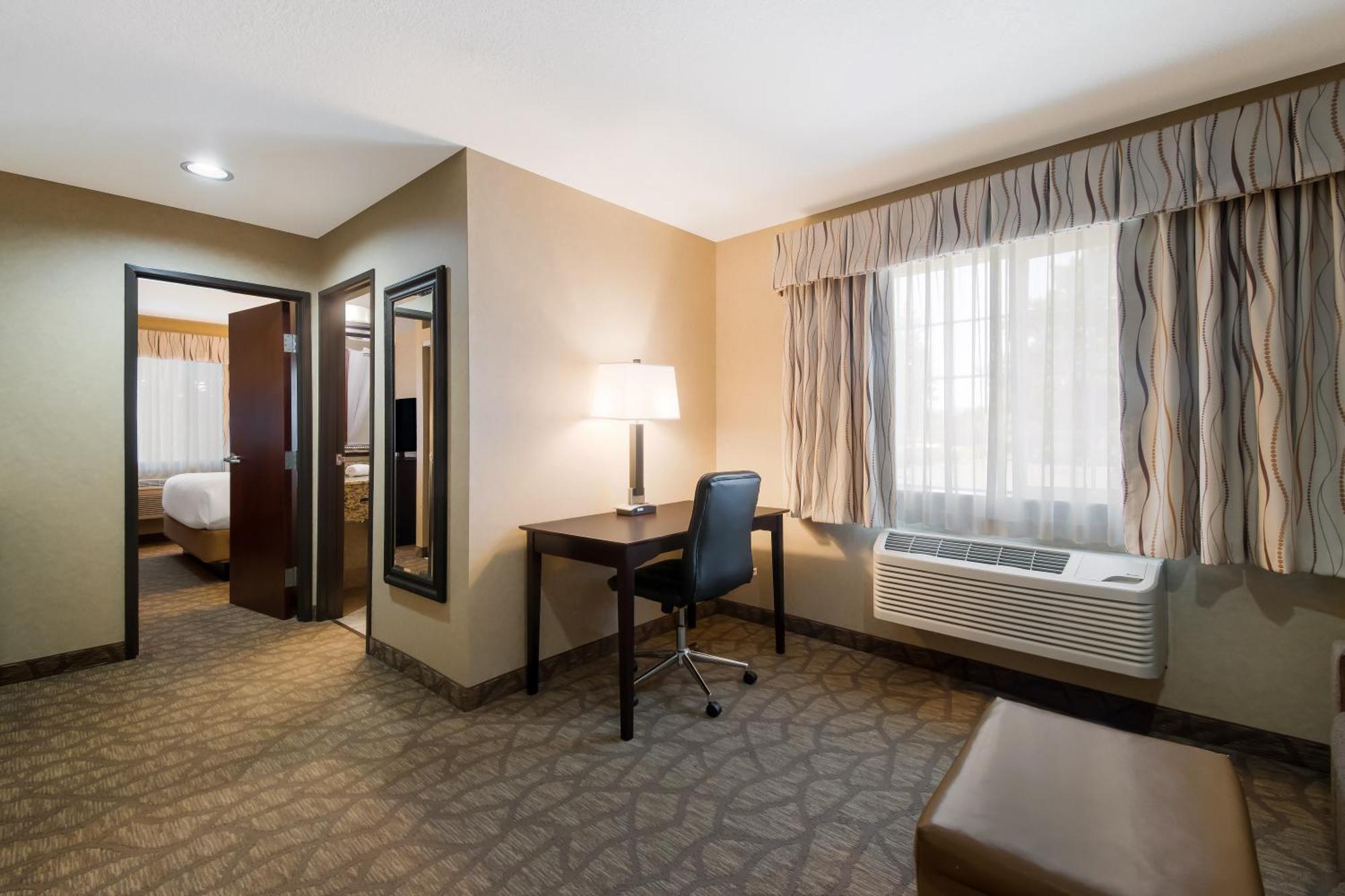 Best Western University Inn And Suites Forest Grove Exterior photo